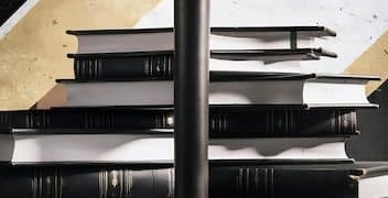 Gun Control Debate: Federal Laws, Second Amendment Impact - Cover Image