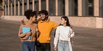 College Application: Financial Aid for Low-Income Students 2025 - Cover Image